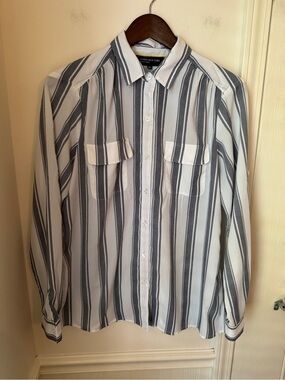 Jones New York Blue and White Striped‎ Casual Shirt Size Medium